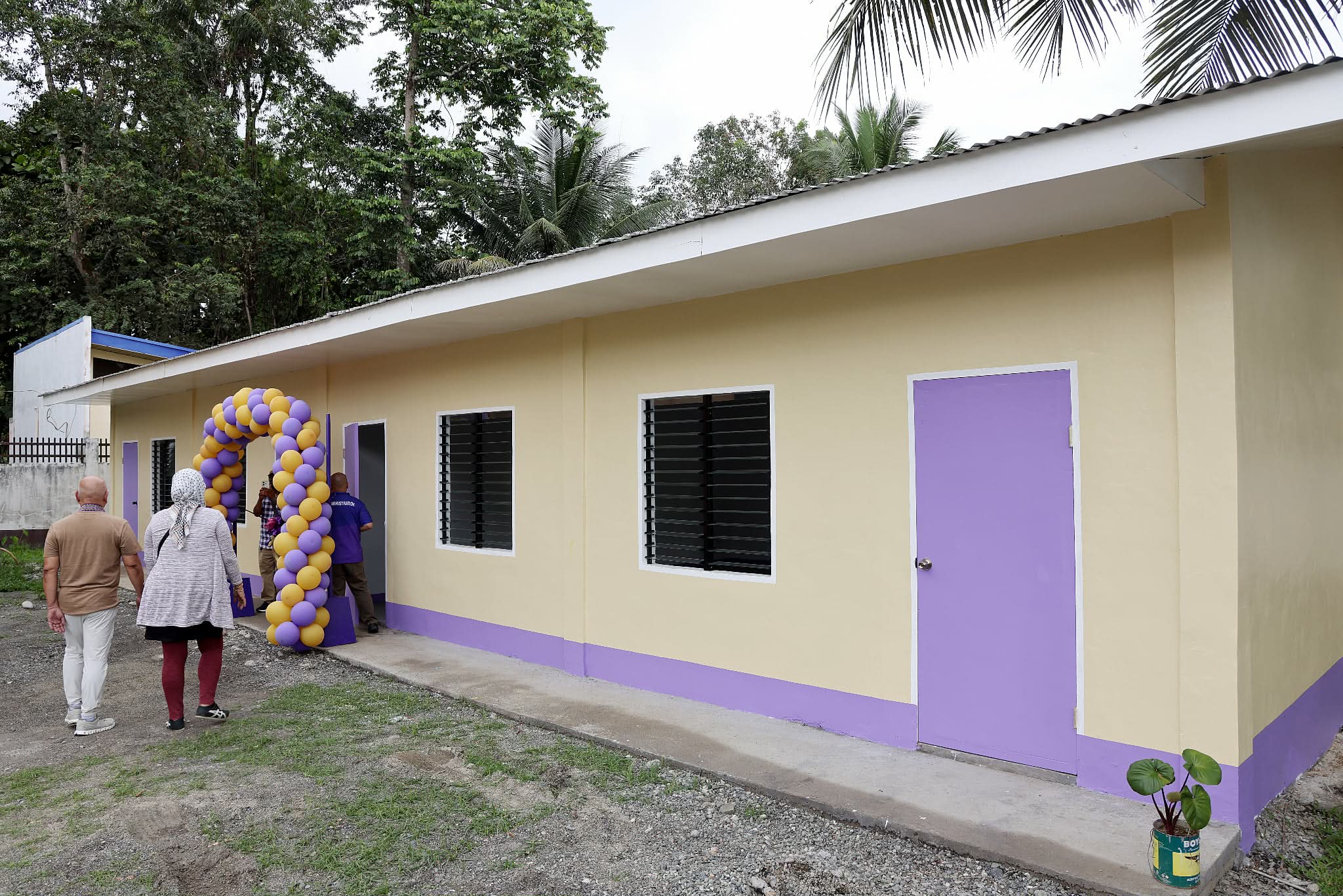 De Oro Land Company Turns Over New Classroom Building to Colegio de Nabunturan 2